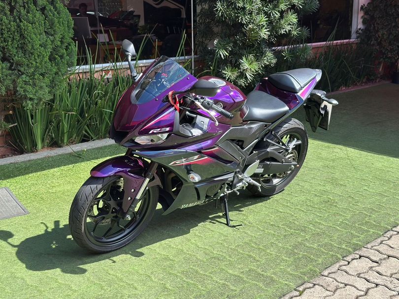 YAMAHA YZF R-3 321/ABS