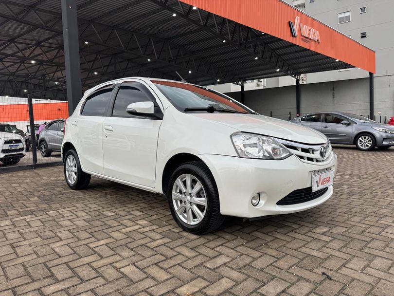 Toyota ETIOS XLS 1.5 Flex 5p Aut.