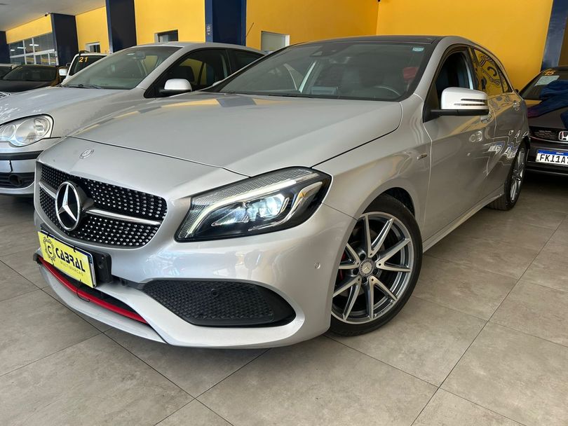Mercedes CLA-250 Sport 4MATIC 2.0 16V 211cv Aut.