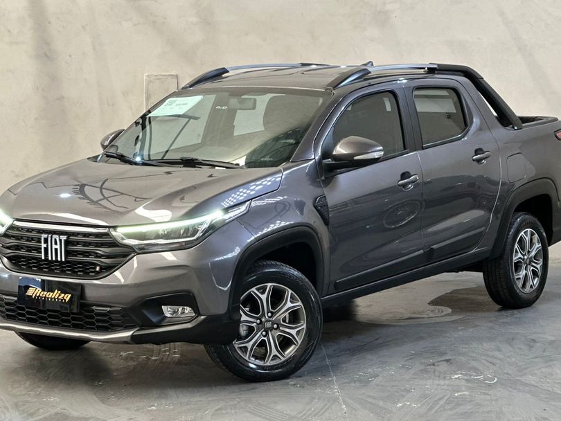 Fiat Strada Volcano 1.3 Flex 8V CD