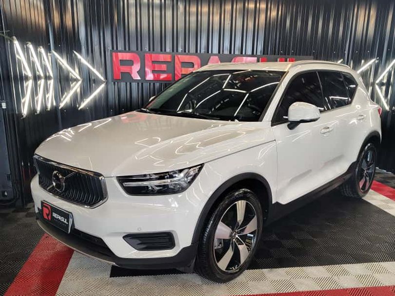 Volvo XC 40 T-5 MOMENTUM 2.0 252cv AWD