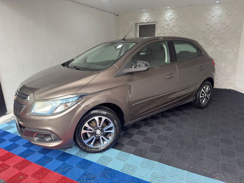 Chevrolet ONIX HATCH LTZ 1.4 8V FlexPower 5p Mec.
