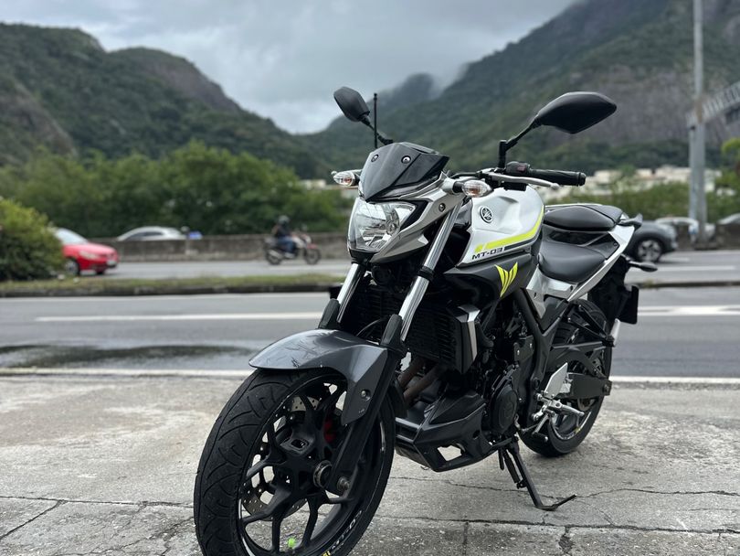 YAMAHA MT-03 321/ABS