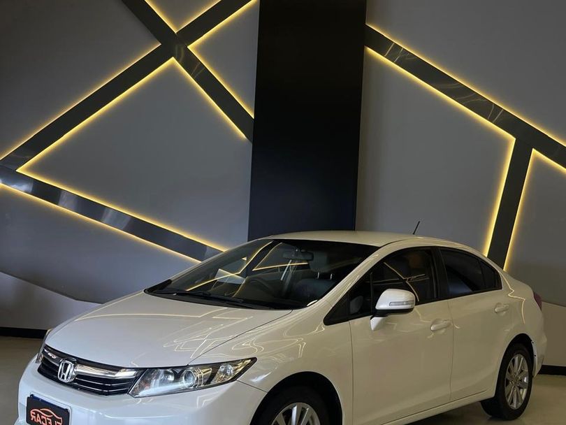 Honda Civic Sedan LXR 2.0 Flexone 16V Aut. 4p