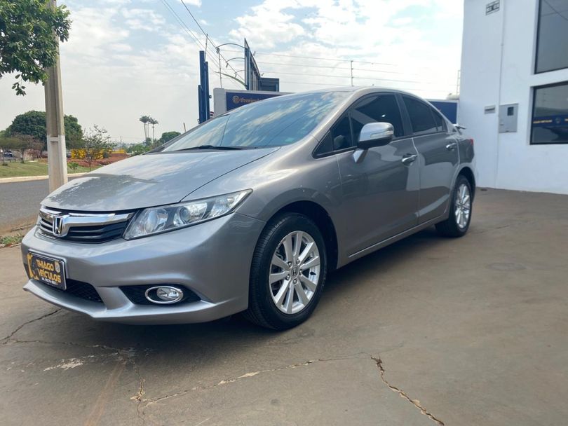 Honda Civic Sedan LXR 2.0 Flexone 16V Aut. 4p