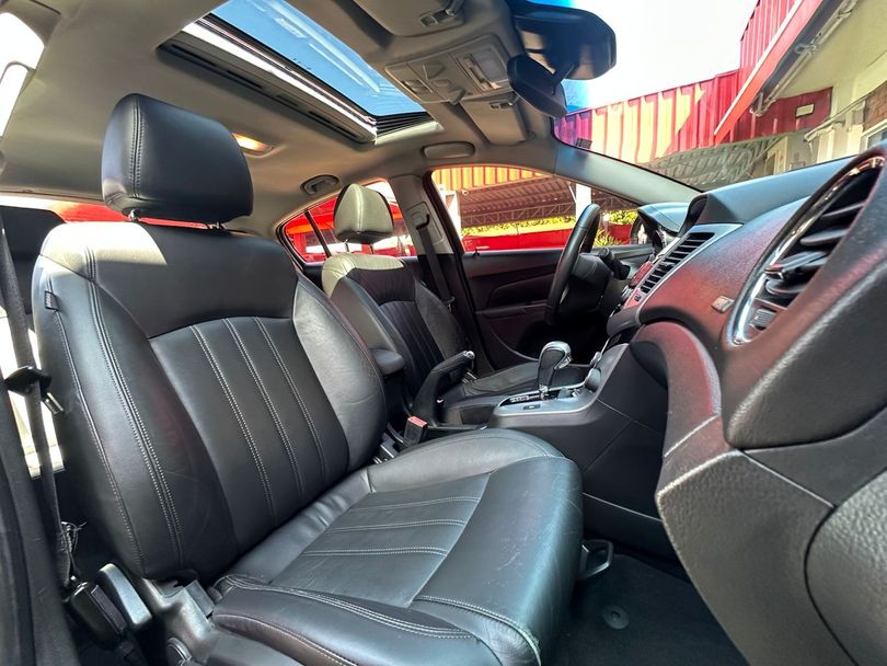 Chevrolet CRUZE HB Sport LTZ 1.8 16V FlexP. 5p Aut