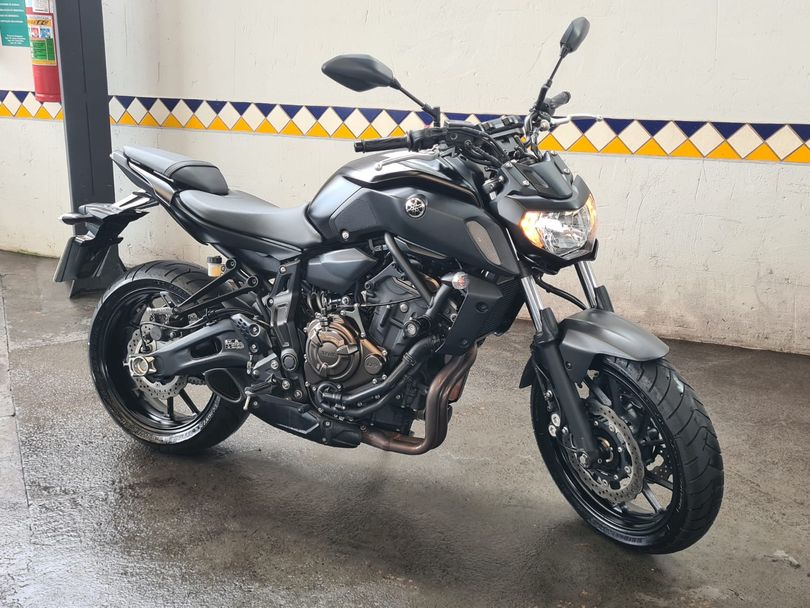 YAMAHA naked