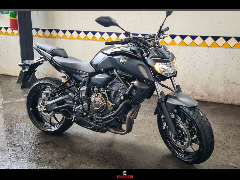 YAMAHA naked