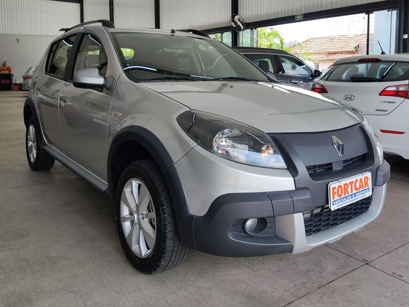 Renault SANDERO STEPWAY Hi-Flex 1.6 16V 5p