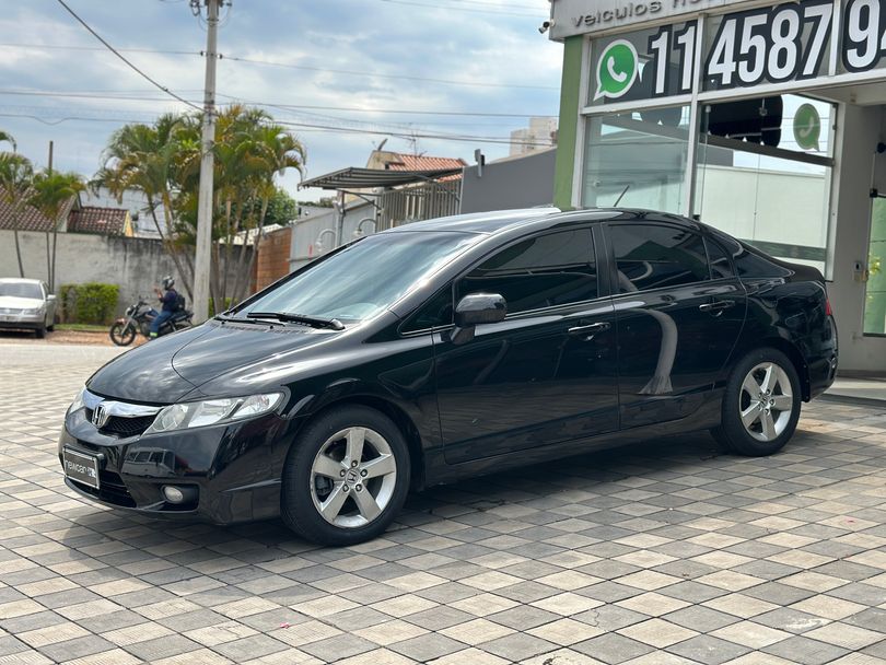 Honda Civic Sedan LXS 1.8/1.8 Flex 16V Aut. 4p