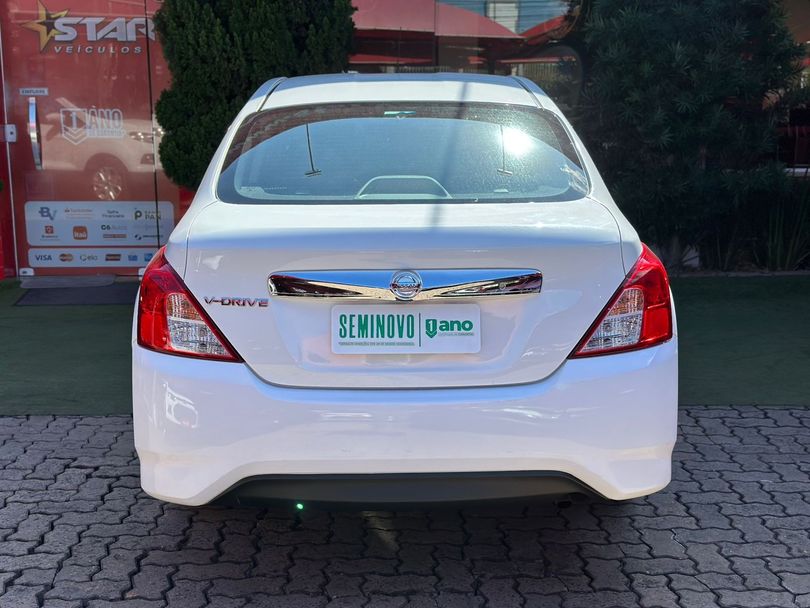 Nissan VERSA V-DRIVE Esp.Ed. 1.6 16v Flex Aut.