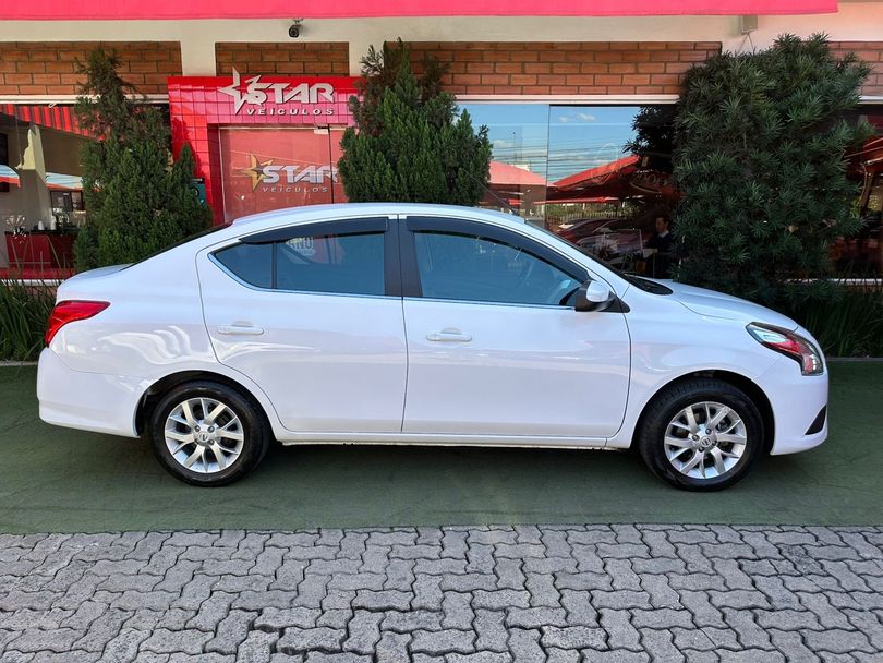 Nissan VERSA V-DRIVE Esp.Ed. 1.6 16v Flex Aut.