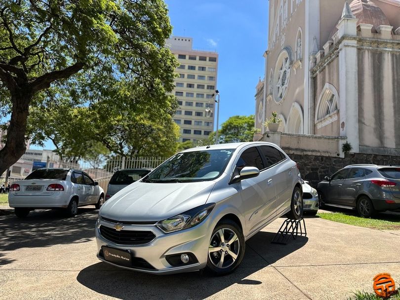 Chevrolet ONIX HATCH LTZ 1.4 8V FlexPower 5p Aut.