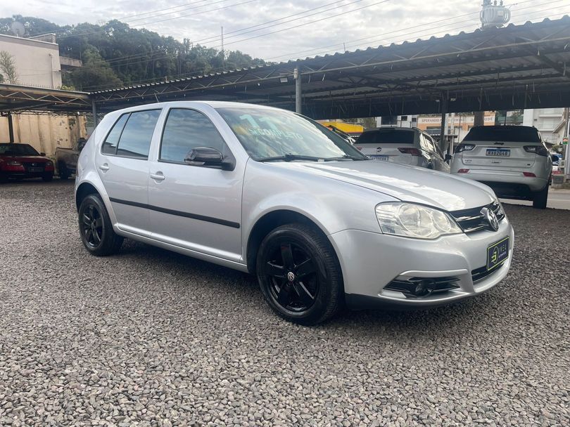 VolksWagen Golf 2.0/ 2.0 Mi Flex Aut/Tiptronic.