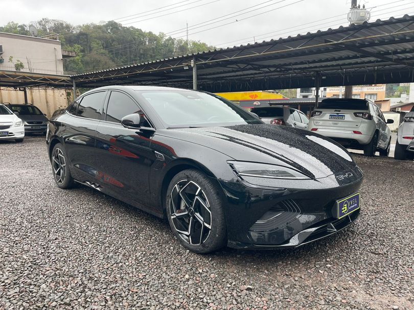 BYD Seal (Elétrico)