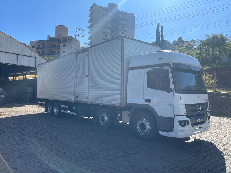 MERCEDES-BENZ Atego 3030 8x2 2p (diesel)(E5)