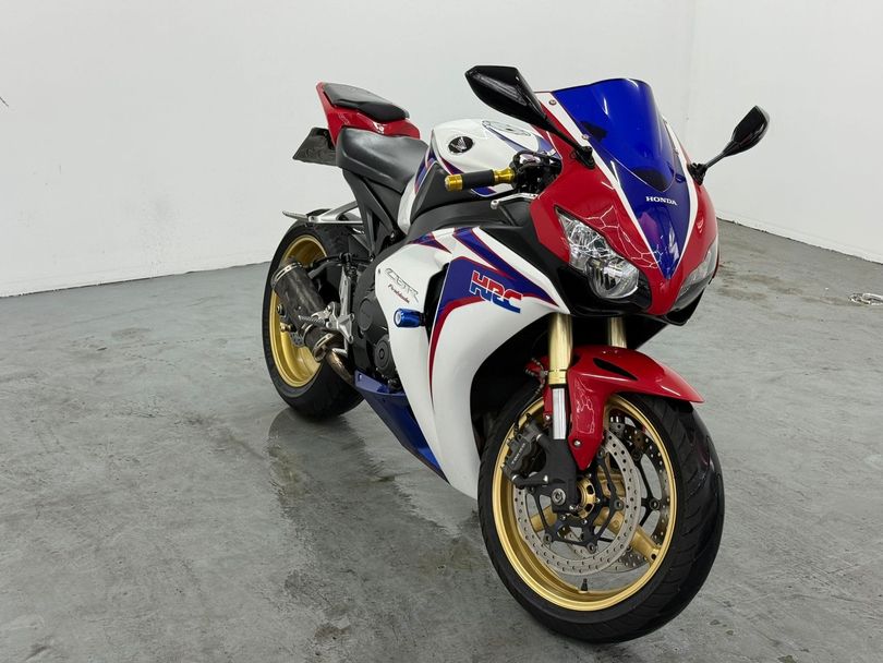 HONDA CBR 1000 RR Fireblade