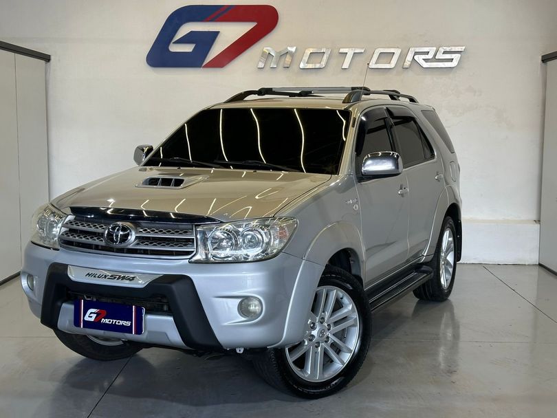 Toyota Hilux SW4 SRV 4x4 4.0 V6 24V Aut.