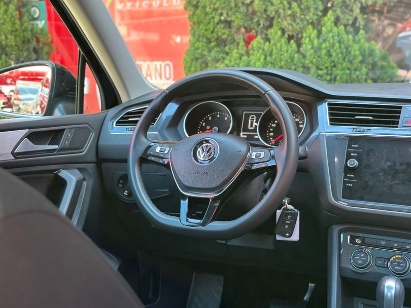 VolksWagen TIGUAN Allspac 250 TSI 1.4 Flex
