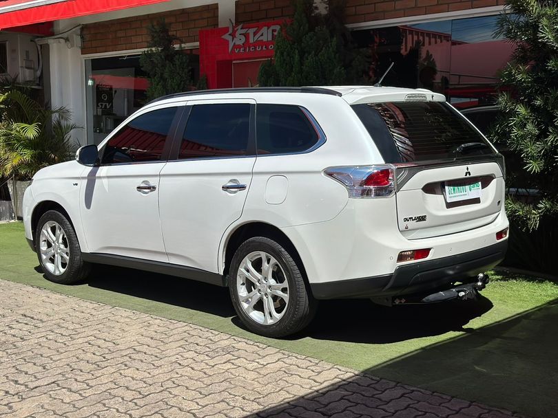 Mitsubishi OUTLANDER 3.0/ GT 3.0 V6 Aut.