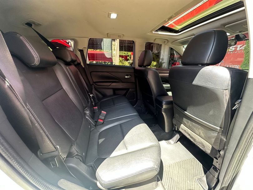 Mitsubishi OUTLANDER 3.0/ GT 3.0 V6 Aut.