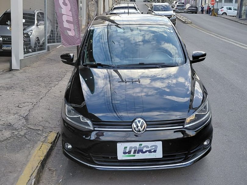 Volkswagen Confortline I Motion 1.6 Flex 8V 5p