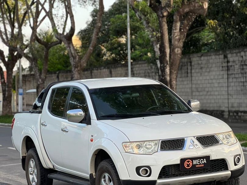 Mitsubishi L200 Triton HPE 3.2 CD TB Int.Diesel Aut