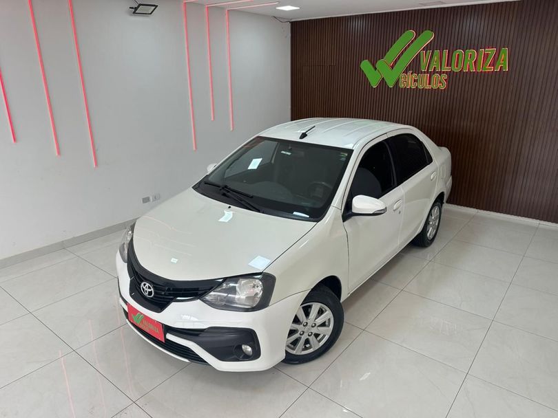 Toyota ETIOS X Plus Sedan 1.5 Flex 16V 4p Mec.