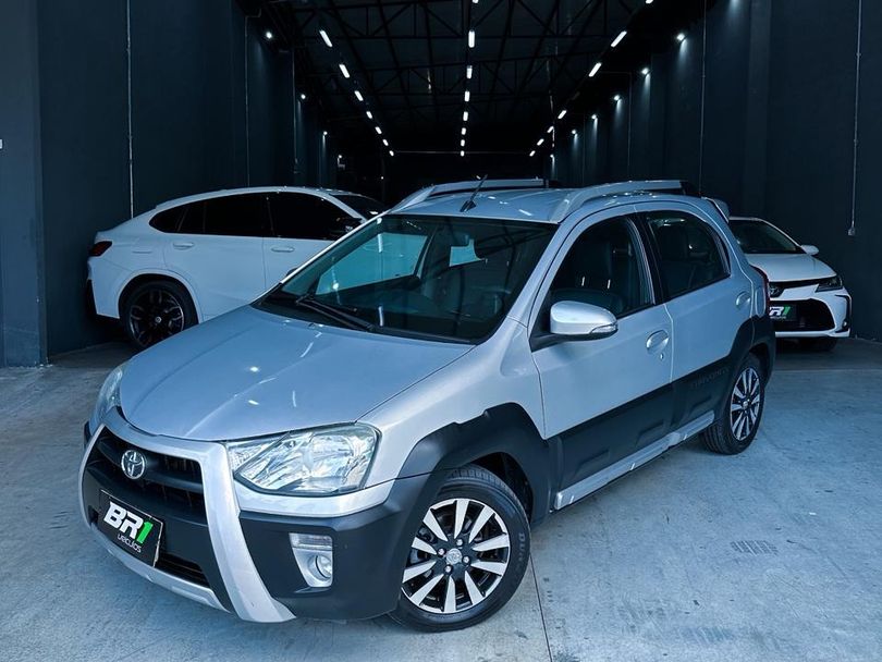 Toyota ETIOS CROSS 1.5 Flex 16V 5p Mec.