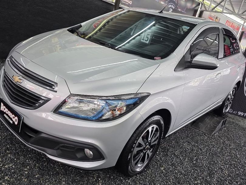 Chevrolet ONIX HATCH LTZ 1.4 8V FlexPower 5p Aut.