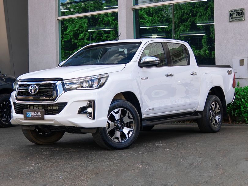 Toyota Hilux CD SRX 4x4 2.8 TDI 16V Diesel Aut.