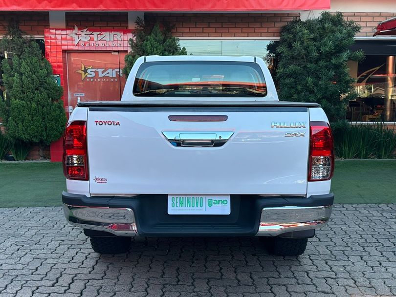 Toyota Hilux CD SRX 4x4 2.8 TDI 16V Diesel Aut.