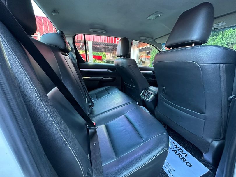 Toyota Hilux CD SRX 4x4 2.8 TDI 16V Diesel Aut.