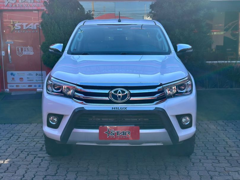 Toyota Hilux CD SRX 4x4 2.8 TDI 16V Diesel Aut.