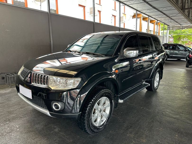 Mitsubishi Pajero DAKAR 3.2 4x4 T.I. Dies. 5p Aut.