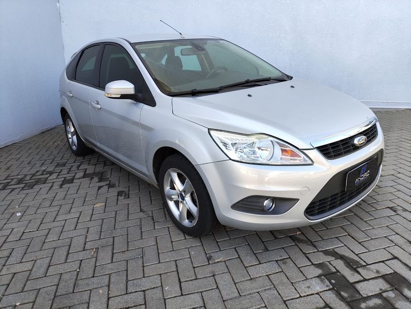 Ford Focus 2.0 16V/ 2.0 16V Flex 5p