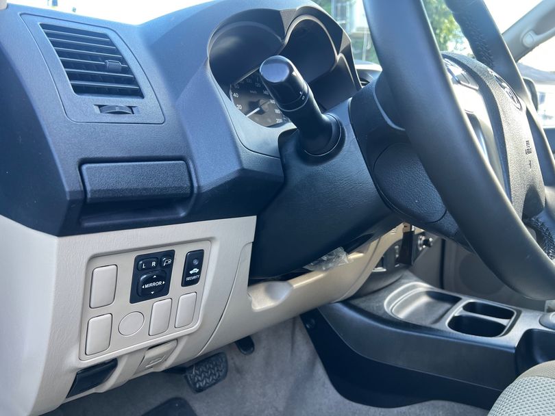 Toyota Hilux SW4 SR 4x2 2.7/2.7 Flex 16V Mec.