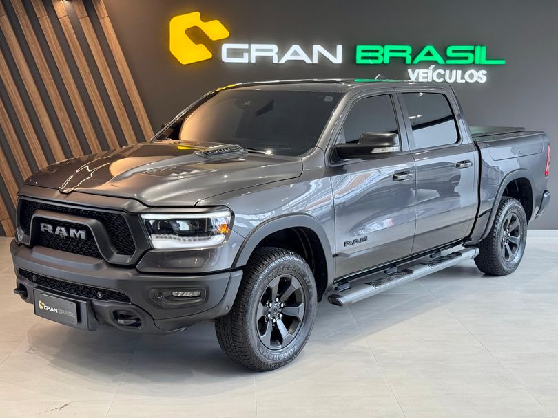 RAM 1500 REBEL 5.7 HEMI CD V8 4x4 Aut.