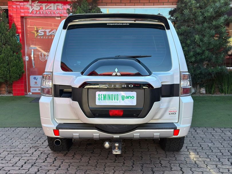 Mitsubishi Pajero HPE Full 3.2 4x4 T.I.Dies. 5p Aut