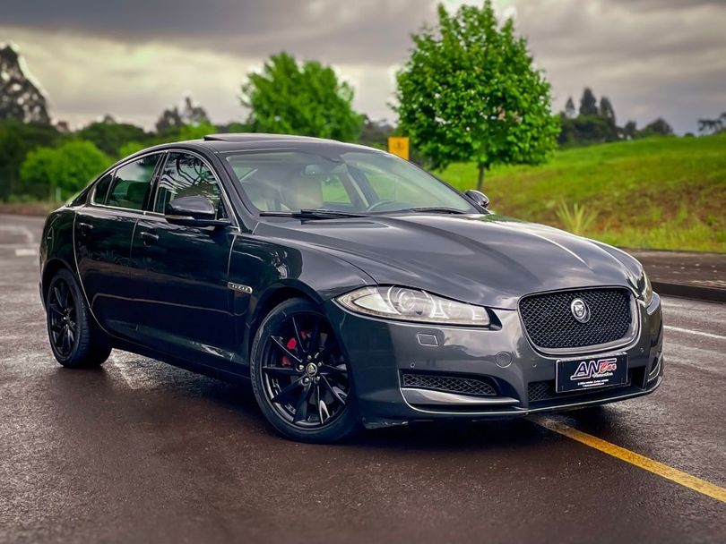 Jaguar XF 2.0 Turbo 16V 240cv Aut.
