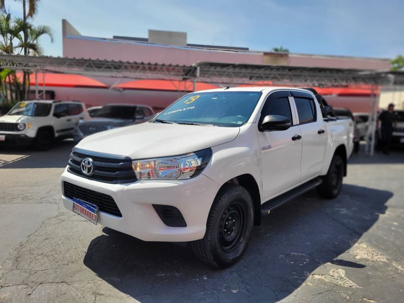 Toyota Hilux CD 4x4 2.8 Diesel Mec.