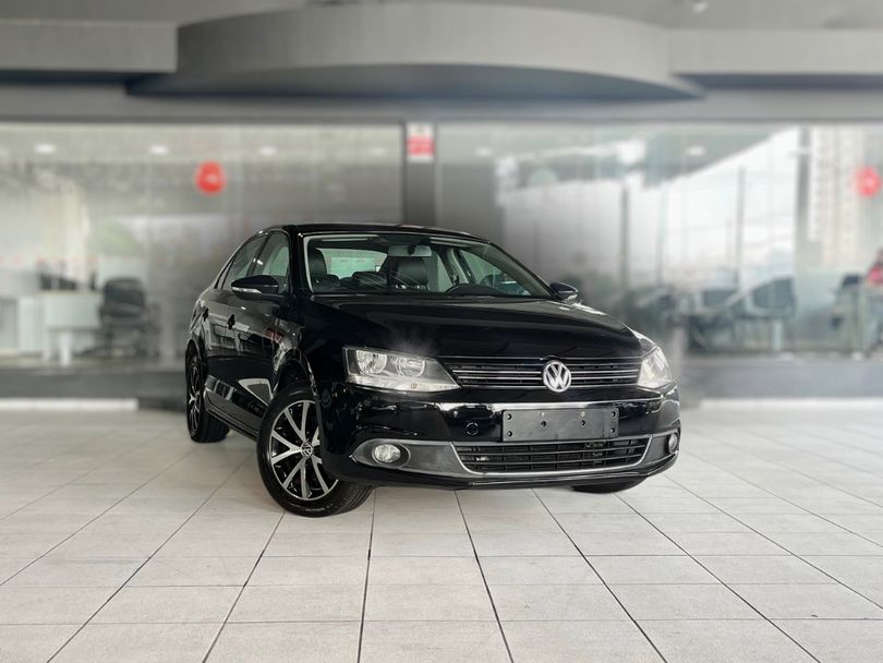 VolksWagen JETTA Comfortline 2.0 T.Flex 8V 4p Tipt.