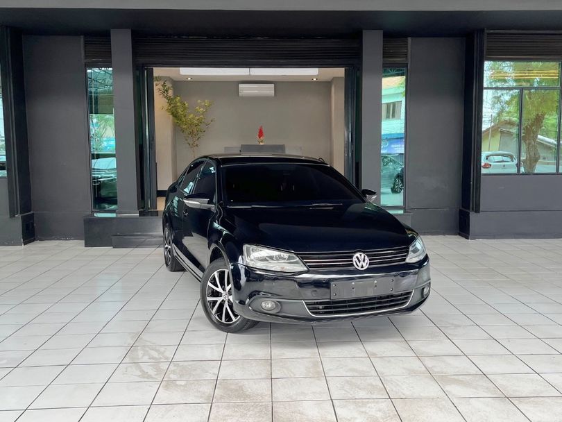 VolksWagen JETTA Comfortline 2.0 T.Flex 8V 4p Tipt.