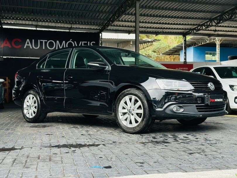 VolksWagen JETTA Comfortline 2.0 T.Flex 8V 4p Tipt.