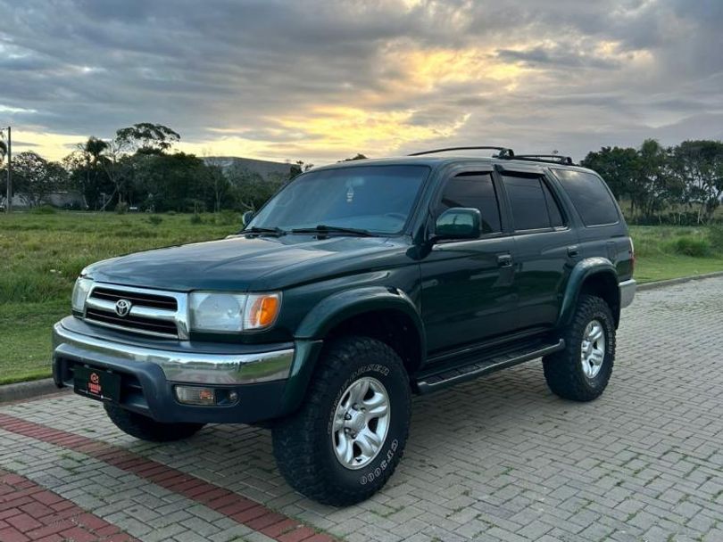 Toyota Hilux SW4 4x4 3.0 8V TB Diesel