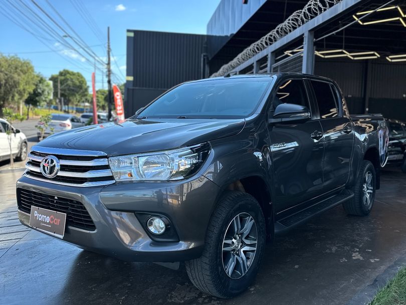 Toyota Hilux CD SR 4x4 2.8 TDI Diesel Aut.