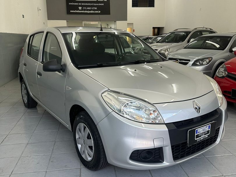 Renault SANDERO Authentique Hi-Flex 1.0 16V 5p