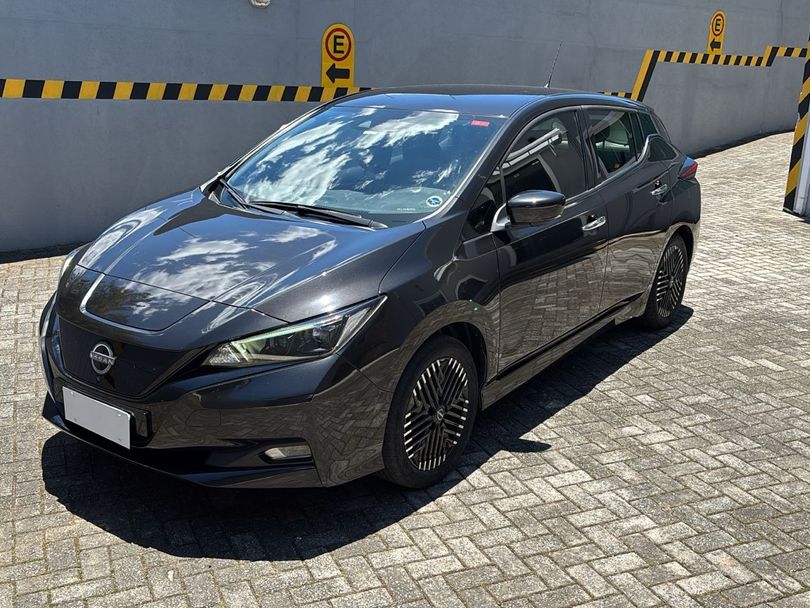 Nissan LEAF Aut. (Elétrico)