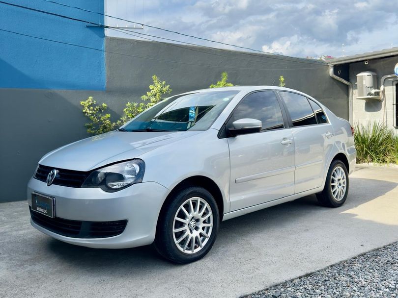 VolksWagen Polo Sed. COMFORT. 1.6 Mi Tot. Flex 8v