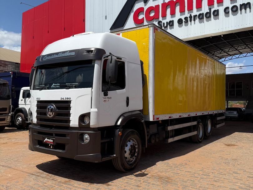 VOLKSWAGEN 24-280 E Constel. 6x2 2p (diesel)(E5)